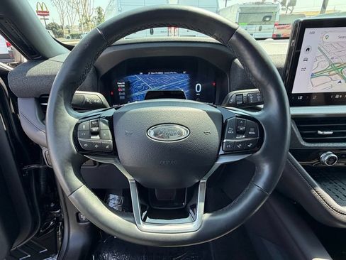 Used 2025 Ford Explorer Platinum w/ LUX Leather Package AWD/4WD image 26
