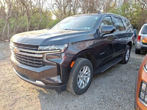 Used 2024 Chevrolet Tahoe LT image 3