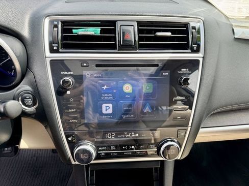 Used 2018 Subaru Outback 2.5i Limited AWD/4WD image 17