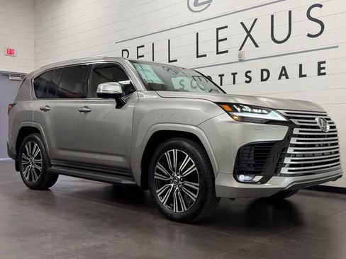 New 2026 Lexus LX 600 4WD w/ Luxury Package image 2