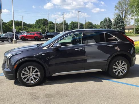 Used 2023 Cadillac XT4 Premium Luxury w/ Technology Package AWD/4WD image 12