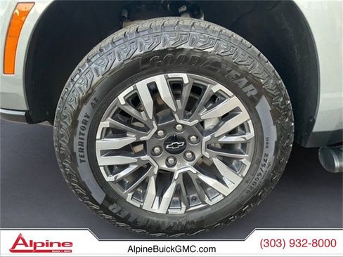 Used 2025 Chevrolet Tahoe Z71 image 14