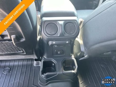 Used 2021 Jeep Gladiator Rubicon AWD/4WD image 16