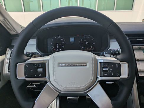 New 2026 Land Rover Discovery Limited Edition AWD/4WD image 29