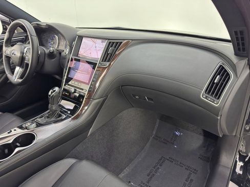 Used 2017 INFINITI Q60 3.0t Sport image 14