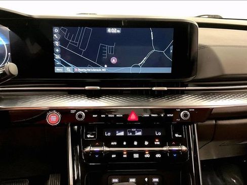 Used 2024 Kia Carnival SX Prestige FWD image 31
