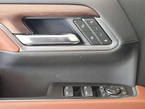 New 2026 GMC Sierra 3500 Denali Ultimate image 17