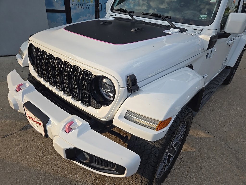 Used 2024 Jeep Wrangler High Altitude AWD/4WD image 8
