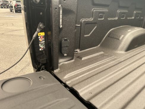 New 2026 GMC Sierra 3500 AT4 w/ AT4 Premium Plus Package AWD/4WD image 13