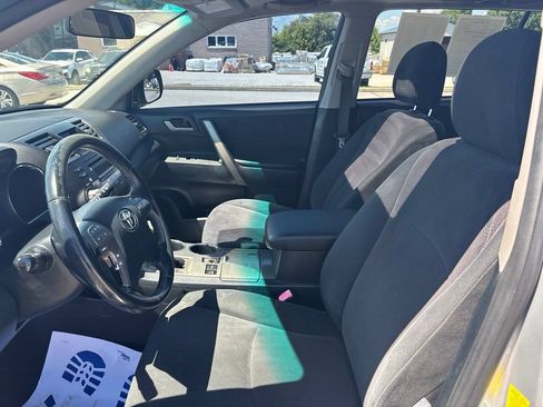 Used 2009 Toyota Highlander Sport w/ Extra Value Pkg 5 AWD/4WD image 37