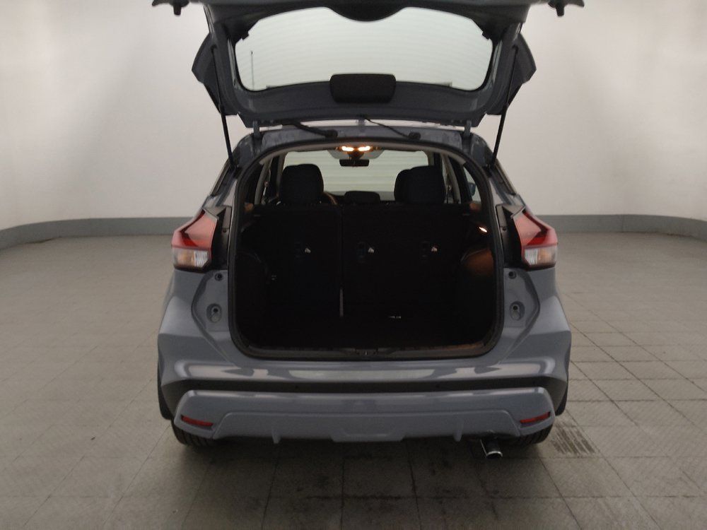 Used 2024 Nissan Kicks SV w/ Interior Electronics Package FWD image 29