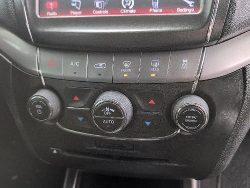 Used 2019 Dodge Journey Crossroad image 19