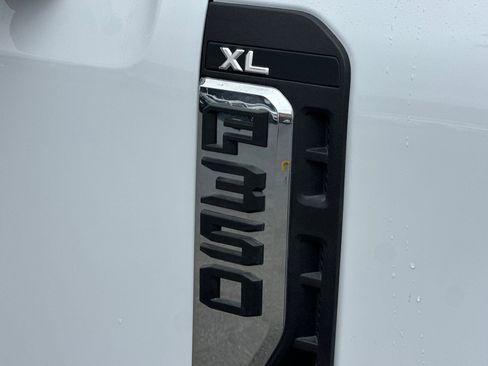 New 2025 Ford F350 XL w/ XL Chrome Package RWD image 22