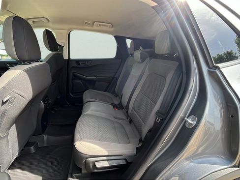 Used 2022 Ford Escape SE w/ Cold Weather Package AWD/4WD image 17