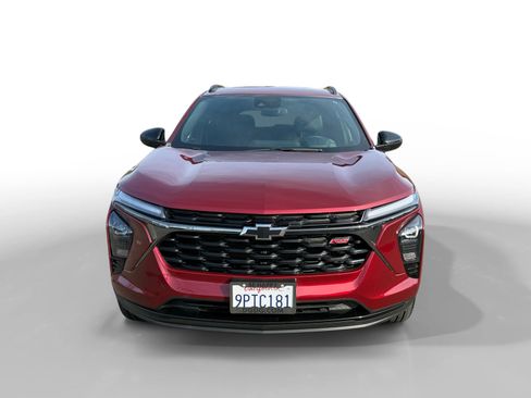 Used 2024 Chevrolet Trax RS w/ Driver Confidence Package image 8