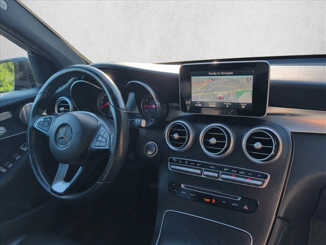 Used 2018 Mercedes-Benz GLC 300 4MATIC image 26