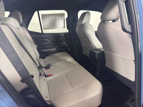 Used 2025 Toyota 4Runner SR5 image 5