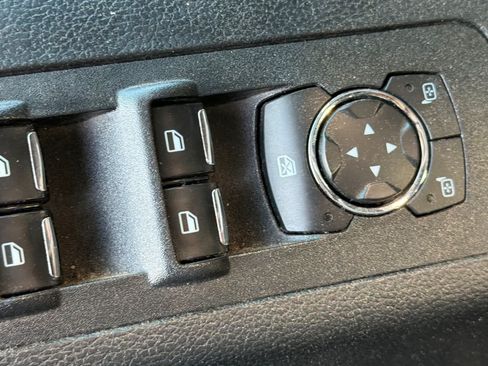 Used 2018 Ford F150 XLT w/ Equipment Group 302A Luxury AWD/4WD image 15