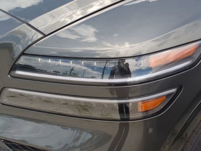 New 2025 Genesis GV80 3.5T Prestige