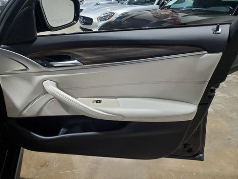 Used 2022 BMW 540i w/ M Sport Package RWD image 17
