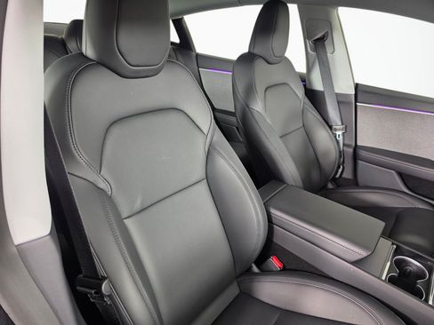 Used 2025 Tesla Model 3 Long Range RWD image 47
