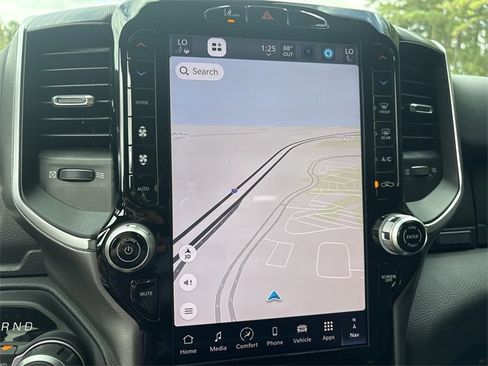 Used 2025 RAM 1500 Big Horn image 27