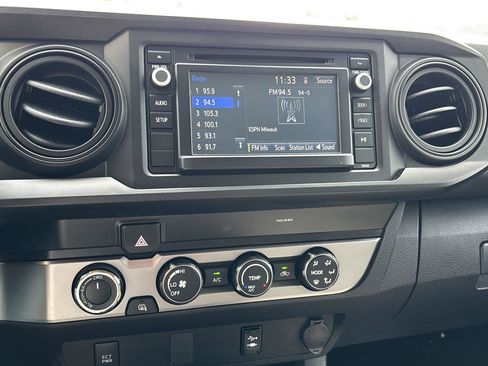 Used 2019 Toyota Tacoma SR AWD/4WD image 16