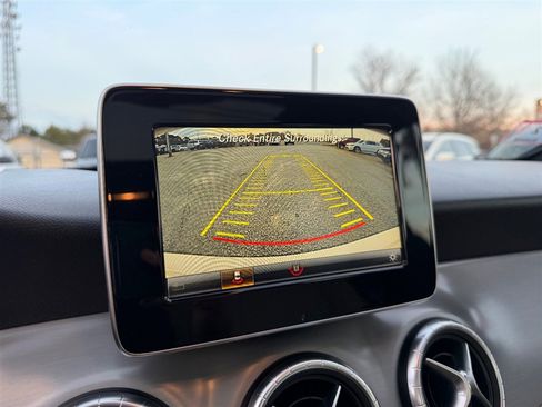 Used 2016 Mercedes-Benz CLA 250 image 27