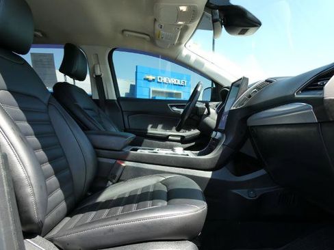 Certified 2021 Ford Edge SEL w/ Convenience Package image 13