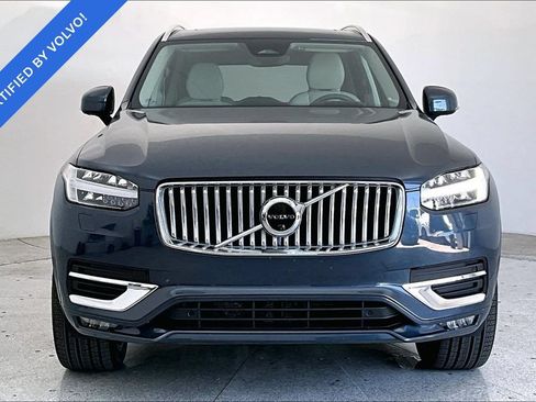 Certified 2023 Volvo XC90 B6 Ultimate AWD/4WD image 3
