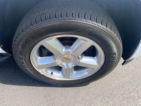 Used 2013 Chevrolet Tahoe LT AWD/4WD image 32