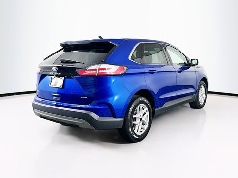 Used 2024 Ford Edge SEL AWD/4WD image 9