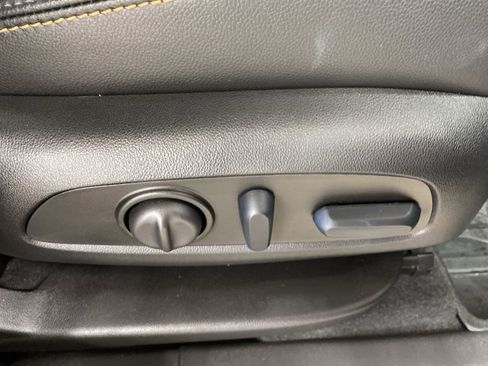 Certified 2024 Chevrolet Equinox Premier image 27