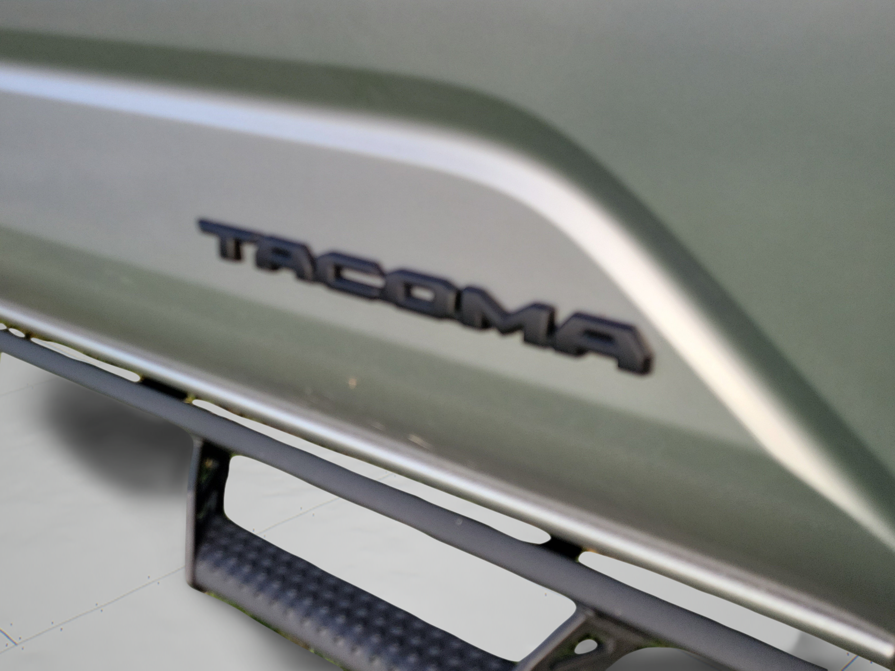 Used 2024 Toyota Tacoma SR5 AWD/4WD image 14
