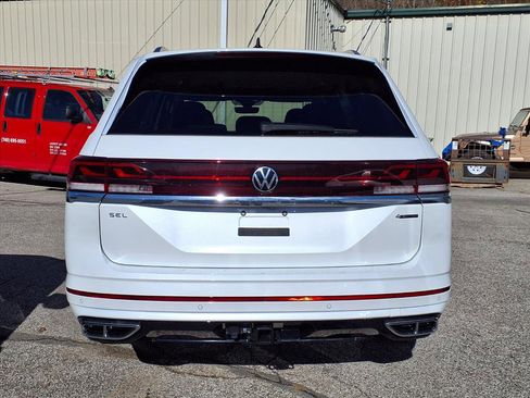 New 2026 Volkswagen Atlas SEL Premium R-Line AWD/4WD image 4