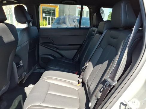 New 2026 Jeep Cherokee Limited AWD/4WD image 10