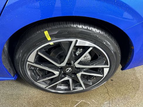 New 2025 Nissan Sentra SR image 5