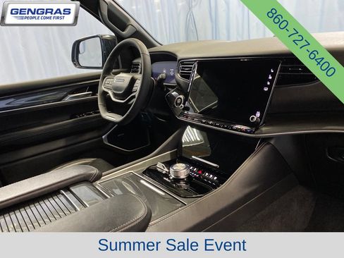 Used 2023 Jeep Wagoneer 4WD w/ Convenience Group I image 49