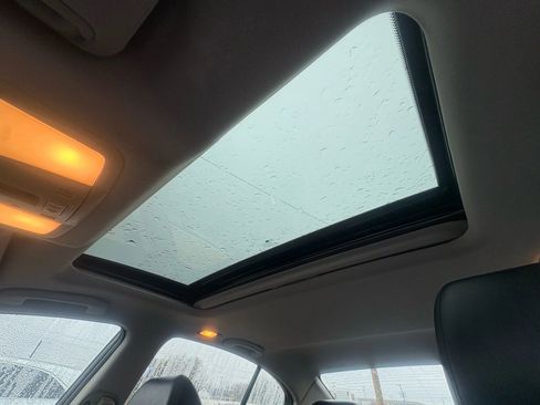 Used 2010 INFINITI G37 G37x Sedan 4D w/ Premium Pkg image 23