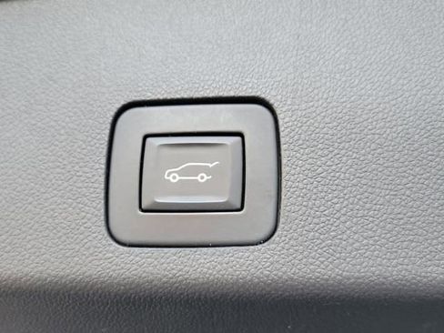 Used 2024 Buick Encore GX Preferred w/ Comfort Package AWD/4WD image 12