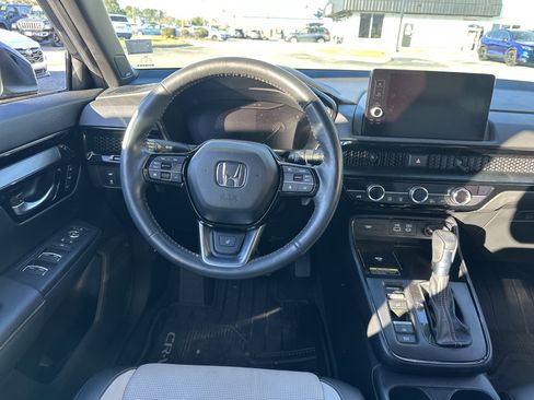 Used 2023 Honda CR-V Sport Touring image 15