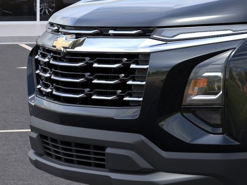 New 2026 Chevrolet Equinox LT FWD image 35