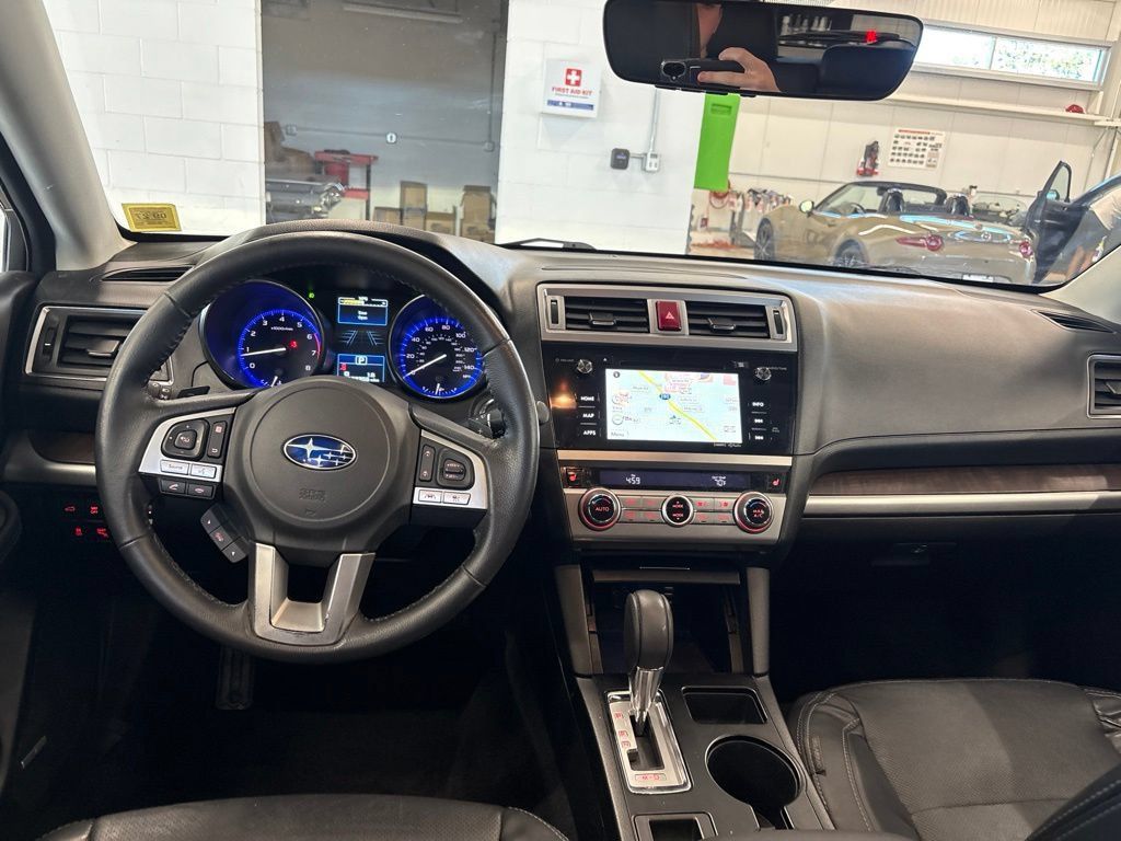 Used 2017 Subaru Outback 2.5i Limited AWD/4WD image 6