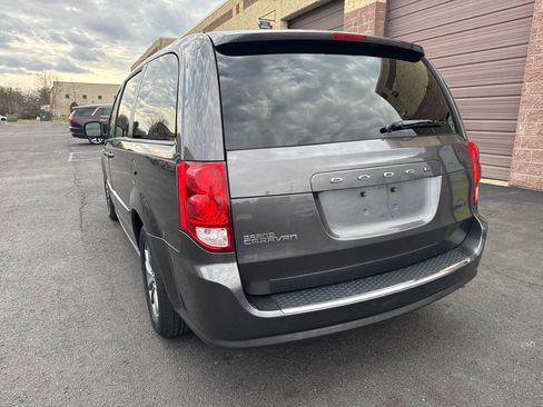 Used 2014 Dodge Grand Caravan SE FWD image 20