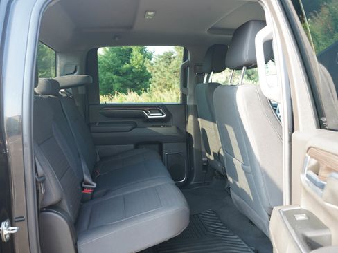 Used 2024 Chevrolet Silverado 3500 LT w/ Convenience Package AWD/4WD image 12