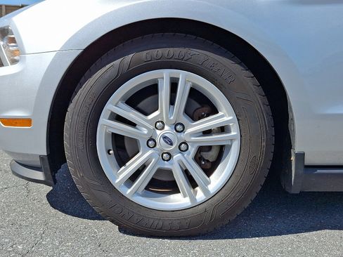 Used 2012 Ford Mustang Coupe image 9