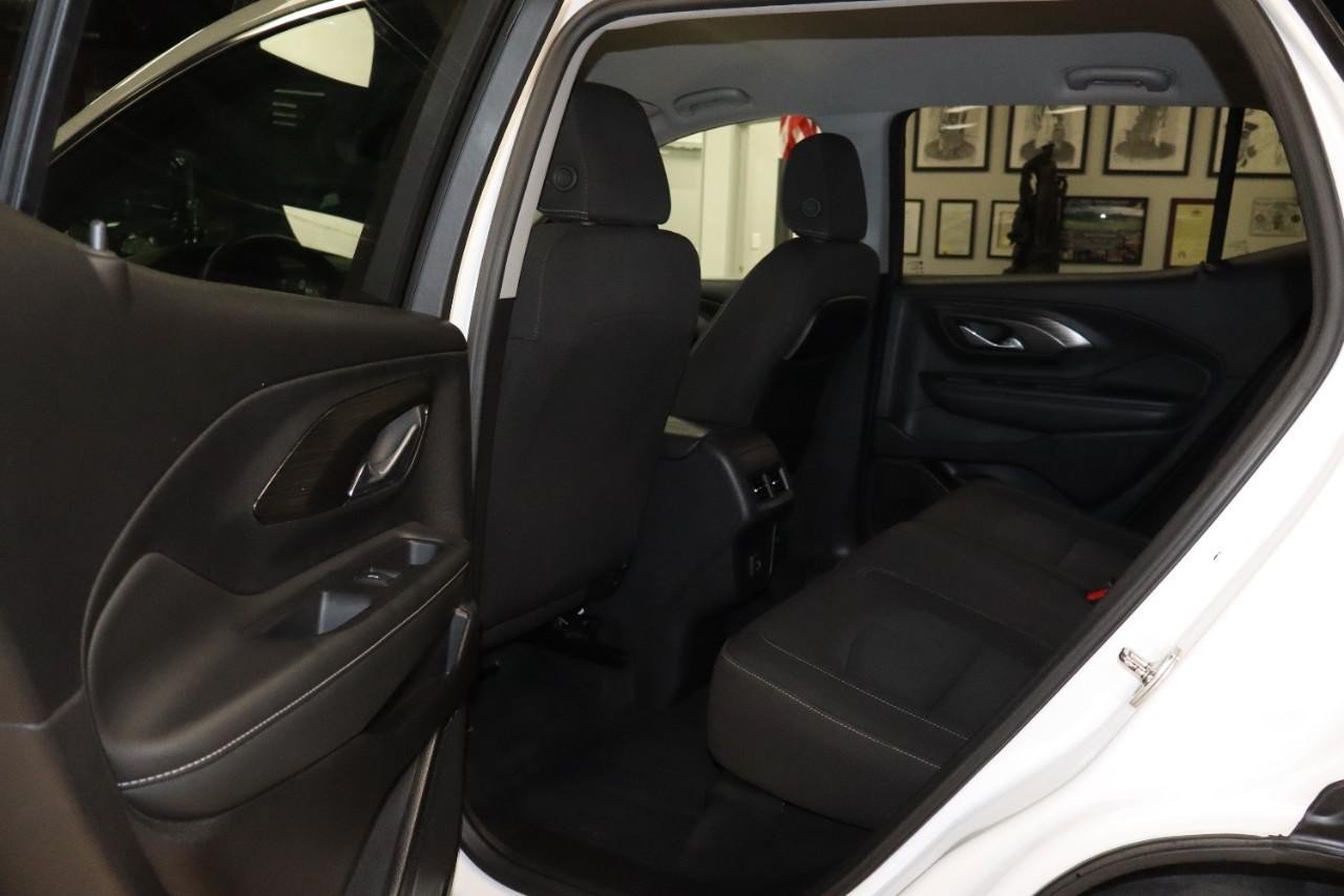 Used 2024 GMC Terrain SLE AWD/4WD image 22