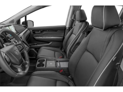 Certified 2026 Honda Odyssey Touring image 14