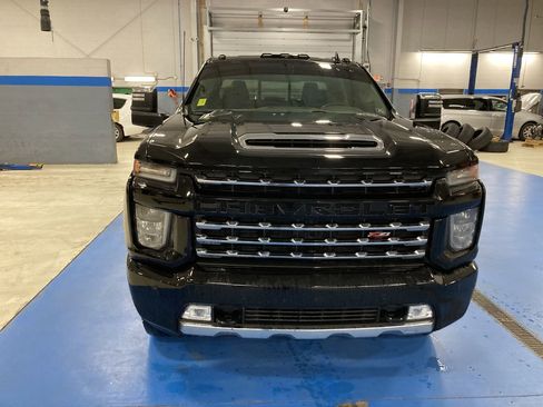 Used 2021 Chevrolet Silverado 2500 LTZ w/ Z71 Chrome Sport Edition image 2