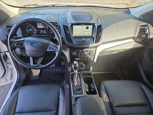Used 2019 Ford Escape SEL image 21